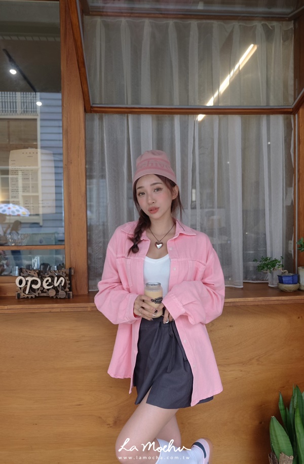 側腰扣辣妹短裙
